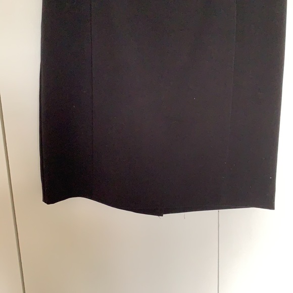 Jacob Black Pencil Skirt - Picture 2 of 4